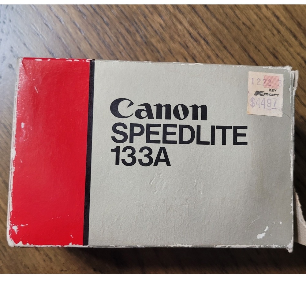 Canon Speedlite 133A Vintage Camera Flash with Box and Guide 35mm Accessory